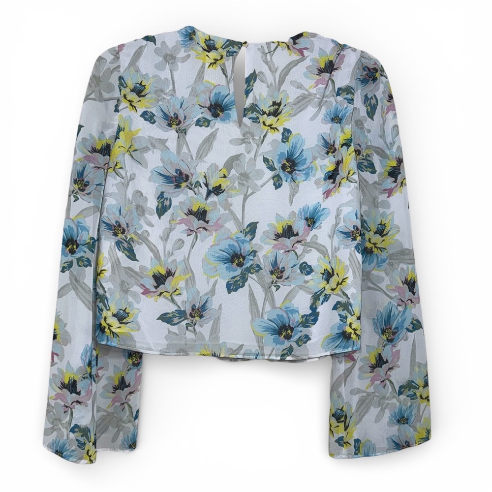 Bar III Floral V-Neck Blouse with Wide Bell Sleeves Blue Yellow Gray‎ Medium - Picture 2 of 7